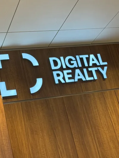 Digital Realty logo at the Amsterdam facility